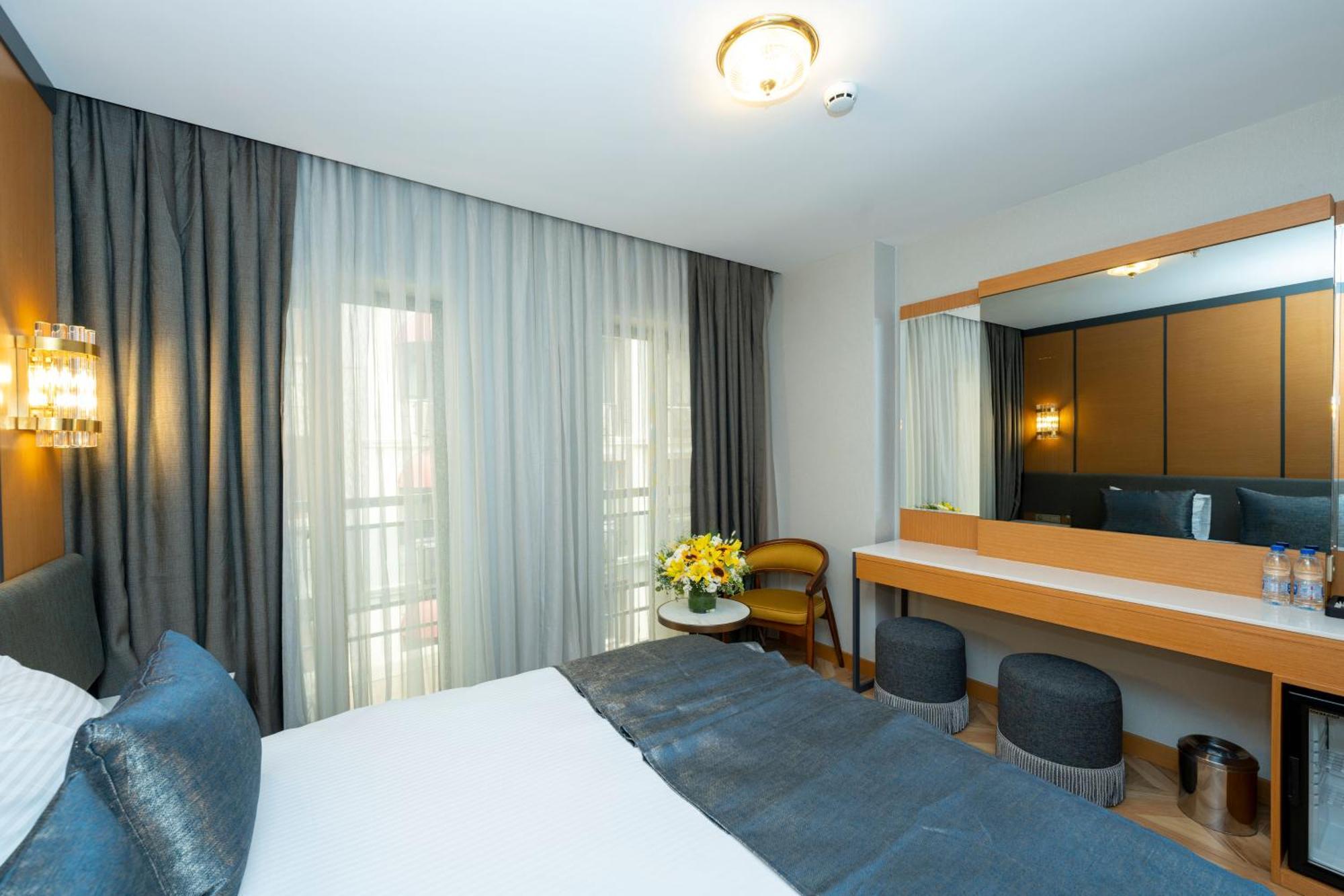 Freya Hotel Istanbul Exteriör bild